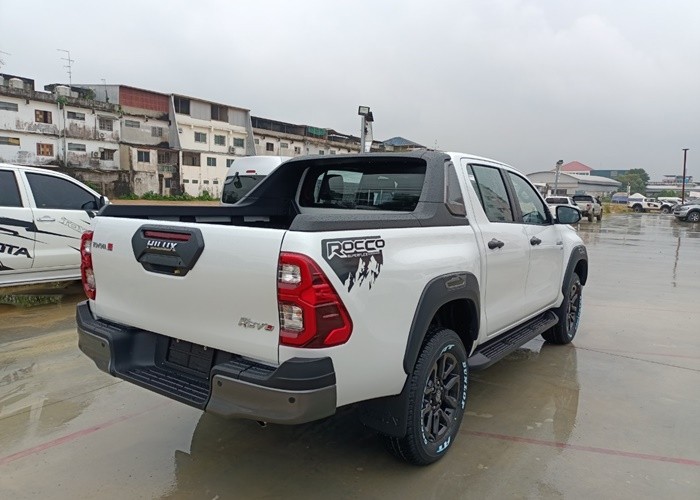 2022 TOYOTA HILUIX ROCCO